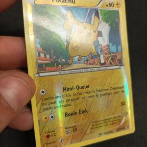 Pikachu 20/108 Reverse Ciel Rugissant